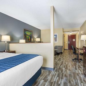 King Suite Mobility accessible
